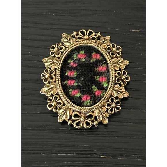 Lot of 13 Vintage/Non-Vintage Assorted Brooches/Pins Needlepoint Brutalist Wood - Picture 11 of 14